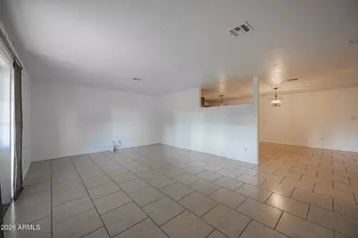 3015 N 43rd Lane, Phoenix, AZ 85031 - Photo 5