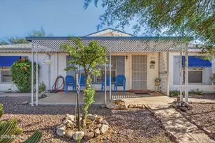 227 Gompers Cir, Morristown, AZ 85342 - Photo 7
