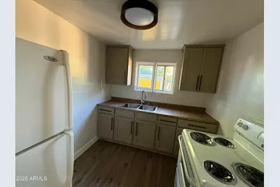6021 W Gardenia Avenue #B, Glendale, AZ 85301 - Photo 7