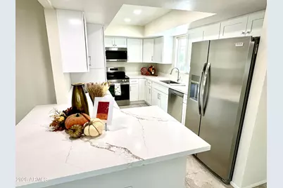 25633 S Ontario Drive, Sun Lakes, AZ 85248 - Photo 11