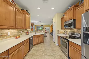 241 W Summit Cir, San Tan Valley, AZ 85143 - Photo 9