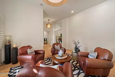 1702 E Myrna Lane, Tempe, AZ 85284 - Photo 17