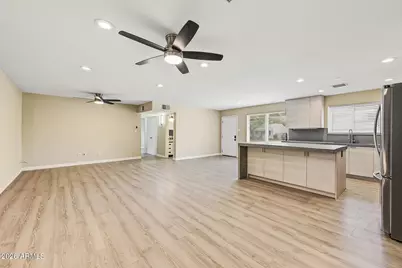 7719 N 17th Avenue, Phoenix, AZ 85021 - Photo 9