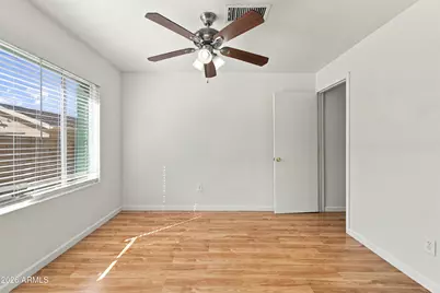 2210 N Mitchell Street, Phoenix, AZ 85006 - Photo 15
