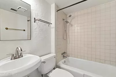 2210 N Mitchell Street, Phoenix, AZ 85006 - Photo 17