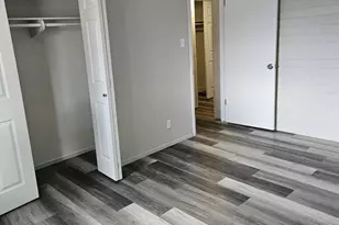2016 W Cactus Rd, Phoenix, AZ 85029 - Photo 11