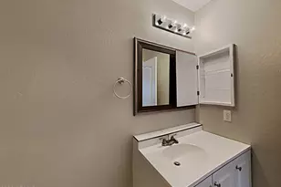 4824 E Silverbell Rd, San Tan Valley, AZ 85143 - Photo 11
