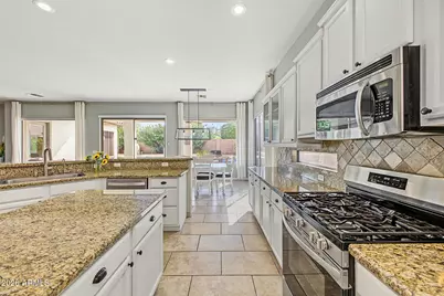 6717 S Crestview Drive, Gilbert, AZ 85298 - Photo 9