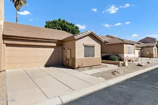 44 S Greenfield Rd, Mesa, AZ 85206 - Photo 3