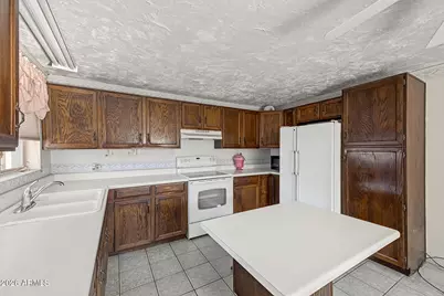 543 N Ironwood Drive, Apache Junction, AZ 85120 - Photo 15