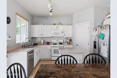 12007 W Belmont Drive, Avondale, AZ 85323 - Photo 9