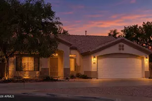 414 W Comstock Ct, Gilbert, AZ 85233 - Photo 1