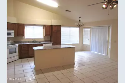 6702 N 89th Avenue, Glendale, AZ 85305 - Photo 9