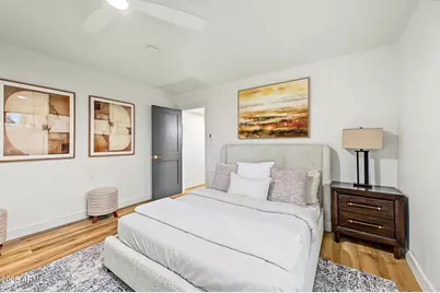 1006 E Weldon Avenue, Phoenix, AZ 85014 - Photo 9