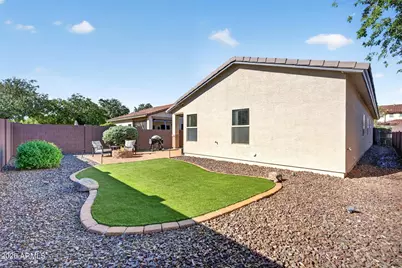 361 W Stanley Avenue, San Tan Valley, AZ 85140 - Photo 11