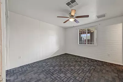 4307 N 71st Drive, Phoenix, AZ 85033 - Photo 11