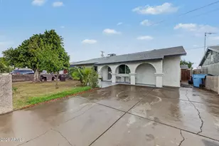 4307 N 71st Dr, Phoenix, AZ 85033 - Photo 1