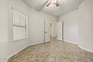17848 W Ivy Ln, Surprise, AZ 85388 - Photo 5