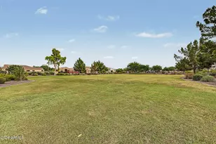 17848 W Ivy Ln, Surprise, AZ 85388 - Photo 37