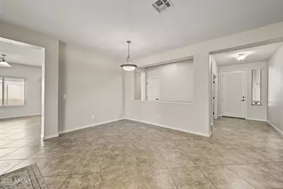 17848 W Ivy Lane, Surprise, AZ 85388 - Photo 7