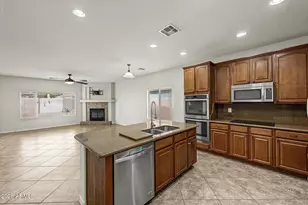 17848 W Ivy Ln, Surprise, AZ 85388 - Photo 13