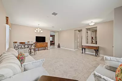 401 W Basswood Avenue, San Tan Valley, AZ 85140 - Photo 7