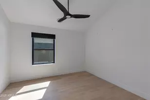 1333 E Pomelo Grove Ln, Phoenix, AZ 85014 - Photo 11