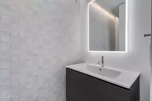 1333 E Pomelo Grove Ln, Phoenix, AZ 85014 - Photo 15