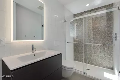 1333 E Pomelo Grove Lane, Phoenix, AZ 85014 - Photo 13