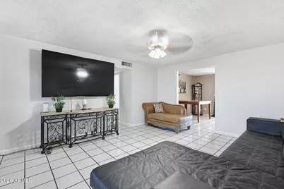 4143 E Burgess Lane, Phoenix, AZ 85042 - Photo 3