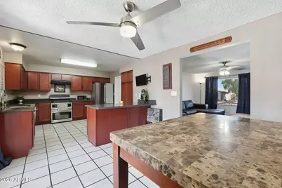 4143 E Burgess Lane, Phoenix, AZ 85042 - Photo 5