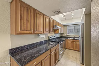 1545 E Sahuaro Drive #14, Phoenix, AZ 85020 - Photo 9
