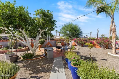 11436 N Hagen Drive, Sun City, AZ 85351 - Photo 37
