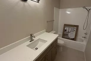 899 W Sycamore Pl, Chandler, AZ 85225 - Photo 3