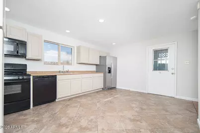 11804 N 111th Avenue, Youngtown, AZ 85363 - Photo 13