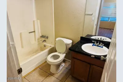 4828 W Orangewood Avenue #105, Glendale, AZ 85301 - Photo 9