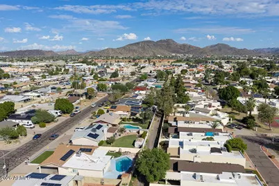 3049 W Sunnyside Drive, Phoenix, AZ 85029 - Photo 29
