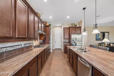 20459 W Summit Place, Buckeye, AZ 85396 - Photo 17