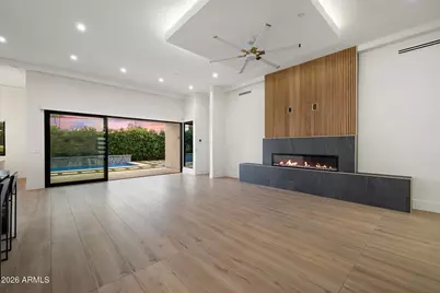 8219 E Rancho Vista Drive, Scottsdale, AZ 85251 - Photo 11