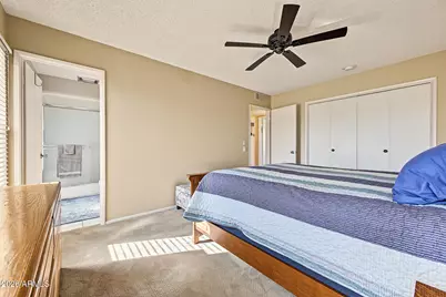 11015 W Kelso Drive, Sun City, AZ 85351 - Photo 13