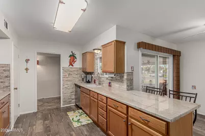 10811 W Mountain View Road, Sun City, AZ 85351 - Photo 5