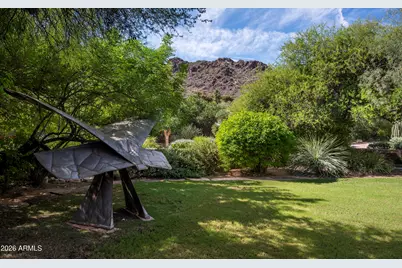 5747 E Mockingbird Lane, Paradise Valley, AZ 85253 - Photo 3