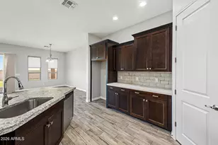 8604 S 16th Dr, Phoenix, AZ 85041 - Photo 15