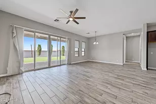 8604 S 16th Dr, Phoenix, AZ 85041 - Photo 7