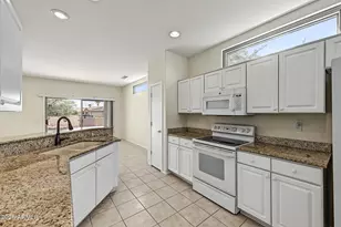 18505 N Villa Bella Dr, Surprise, AZ 85374 - Photo 7