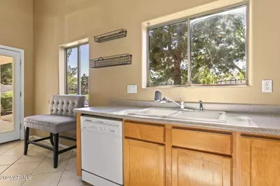 3243 E Maldonado Drive, Phoenix, AZ 85042 - Photo 11