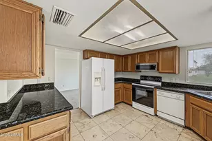 8180 E Del Caverna Dr, Scottsdale, AZ 85258 - Photo 13