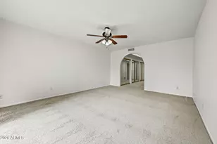 8180 E Del Caverna Dr, Scottsdale, AZ 85258 - Photo 17