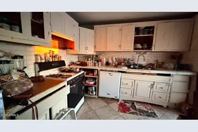 9426 S 10th Avenue, Phoenix, AZ 85041 - Photo 3