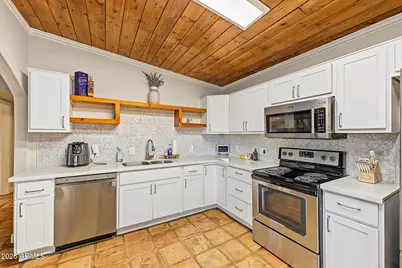 2801 N 29th Place, Phoenix, AZ 85008 - Photo 11